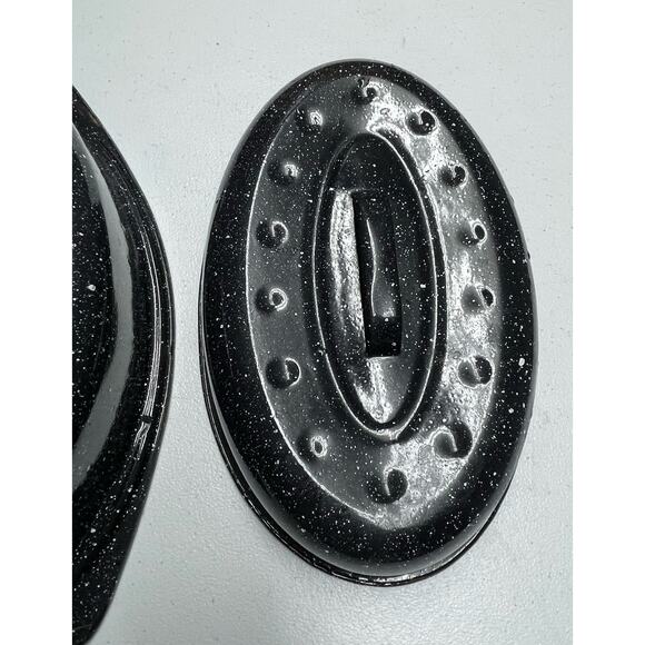 Original Vintage Farmhouse Enamelware Black Speckled Robin Roaster w/ Lid r1 - Picture 4 of 5